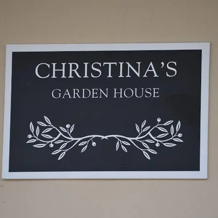 Apartament Christina's Garden House *