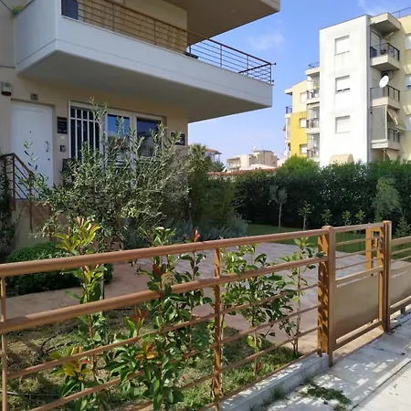 Christina's Garden House *