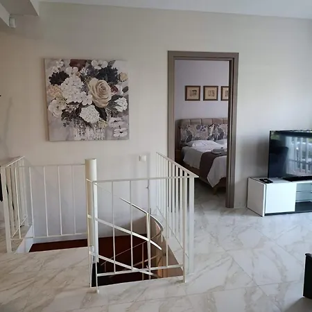 Christina's Garden House